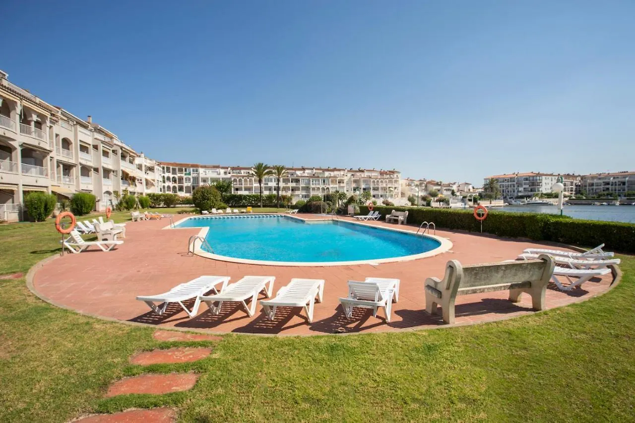 1011 Piso Lago San Maurici Con Piscina Y Jardin By Homeselectspain Empuriabrava